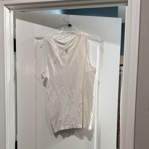 Athleta White Women's Muscle Tee size XL